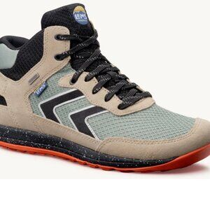 Lems Primal Pursuit Mid Waterproof Boot Women's size 9 / Men's size 7.5